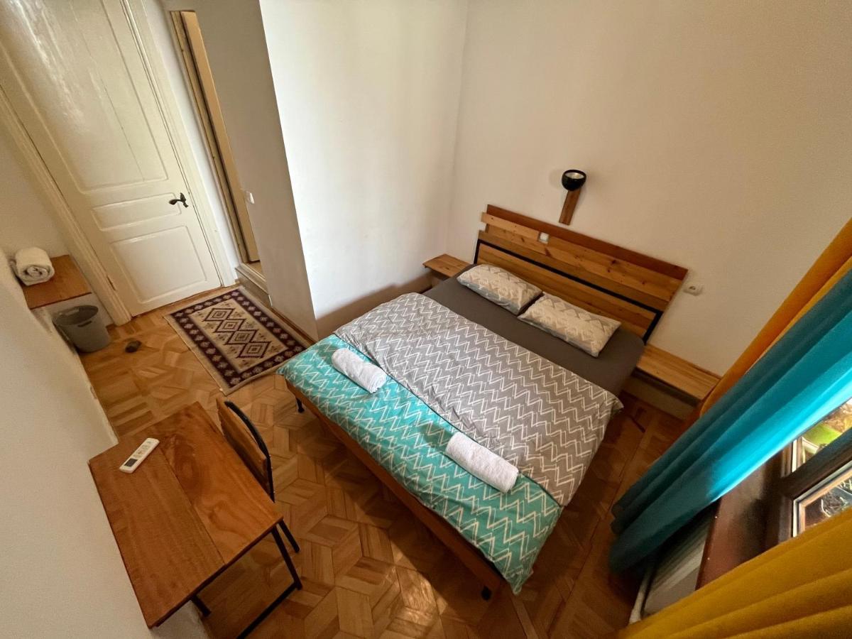 Bao Hostel Kutaisi Esterno foto